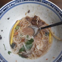 Broth was not tasty, there were ni typical Vietnamese herbs and for that it s to expensive. Broth was not tasty, there were ni typical Vietnamese herbs and for that it s to expensive.
