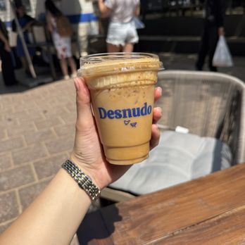 Desnudo Coffee - Brown sugar latte - Coffee Roasteries Near Me - Austin, Texas Desnudo Coffee - Brown sugar latte - Coffee Roasteries Near Me - Austin, Texas