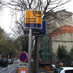 Arrêt de Bus Compans Caffarelli