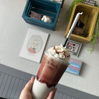 Sisters Coffeehouse - Coffee & Tea Near Me - Clearlake, California