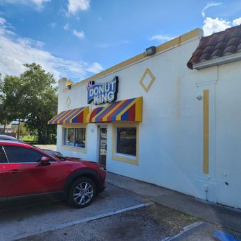 Donut King - Donuts Near Me - Minneola, Florida Donut King - Donuts Near Me - Minneola, Florida