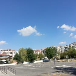 Türk-İş Blokları İlköğretim Okulu