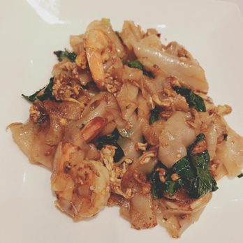BKNY Thai Restaurant - Pad see ew with shrimp - Thai Near Me - Bayside, New York