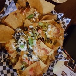 Murrayville Town Pub - $25 Nachos upon arrival -- barely any cheese or toppings!