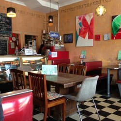 Macquarie Street Foodstore - Dining area is very cool, get a booth!