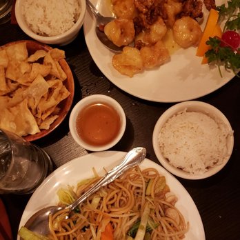 Yang Ming Garden - Honey walnut shrimp (our favorite dish) & vegetable chow mein - Chinese Near Me - Villa Park, California Yang Ming Garden - Honey walnut shrimp (our favorite dish) & vegetable chow mein - Chinese Near Me - Villa Park, California