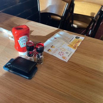 Applebee's Grill + Bar - 20 mins in and still no waters....what a joke of a restaurant.... - American Near Me - Beaumont, California