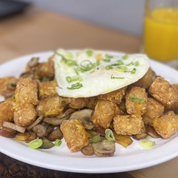 Tata's Cafe - Loaded Tots w Mushies & Bell Peppers minus the Siracha Aioli - Breakfast & Brunch Near Me - Hawthorne, California Tata's Cafe - Loaded Tots w Mushies & Bell Peppers minus the Siracha Aioli - Breakfast & Brunch Near Me - Hawthorne, California