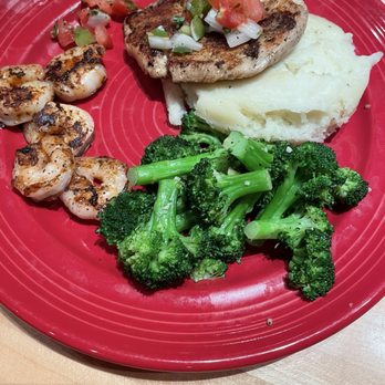 Top Dawg Tavern - Grilled Chicken & Shrimp with mashed potatoes and broccoli - American Near Me - Bethlehem, Georgia