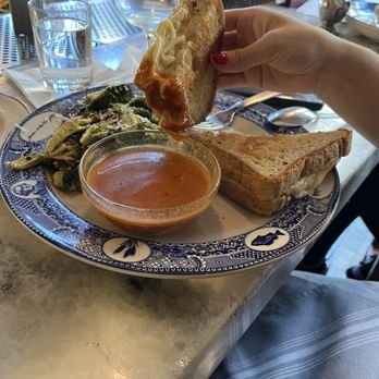 Founding Farmers DC - American Near Me - Washington, DC, District of Columbia