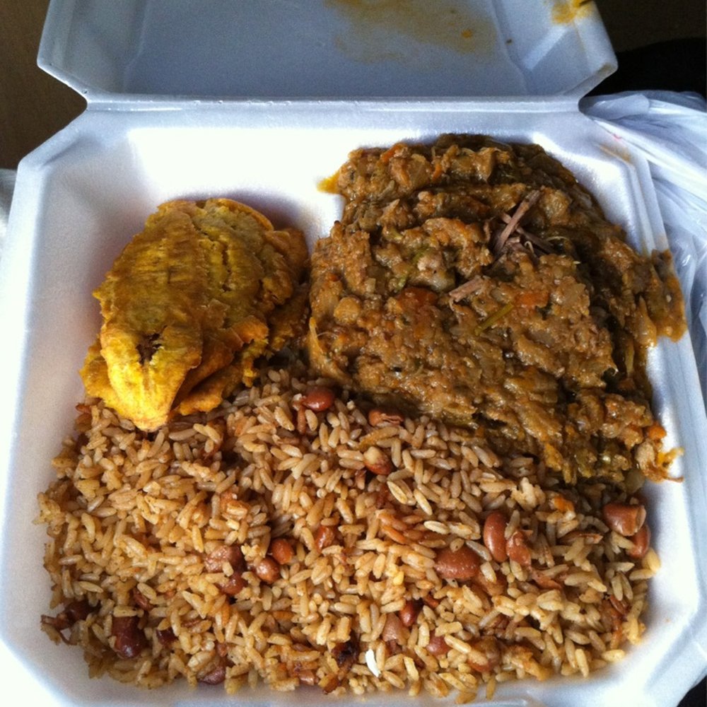 Rice & pinto / kidney beans, twice fried plantains, and legume (stewed vegetables with beef)