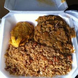 Rice & pinto / kidney beans, twice fried plantains, and legume (stewed vegetables with beef) Rice & pinto / kidney beans, twice fried plantains, and legume (stewed vegetables with beef)