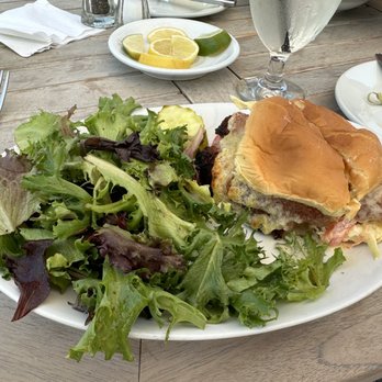 The Sailhouse - Crispy chicken sandwich with side salad, after I cut it in half. - Seafood Near Me - Tarrytown, New York