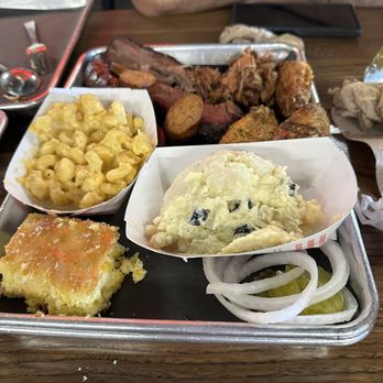 Desert Oak Barbecue - 3 meats plate - Barbeque Near Me - El Paso, Texas