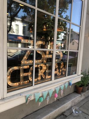 Zsa's Ice Cream by null