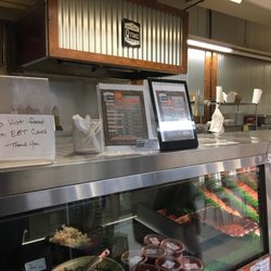 Q-Time BBQ - In the back of this grocery store lies BBQ greatness