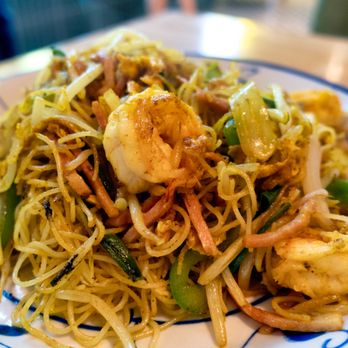 Chun Hong Kong Cafe - "Singapore Style Stir Fried Vermicelli" 星洲米粉: $11.50; $12.52 with tax. - Chinese Near Me - Brooklyn, New York Chun Hong Kong Cafe - "Singapore Style Stir Fried Vermicelli" 星洲米粉: $11.50; $12.52 with tax. - Chinese Near Me - Brooklyn, New York