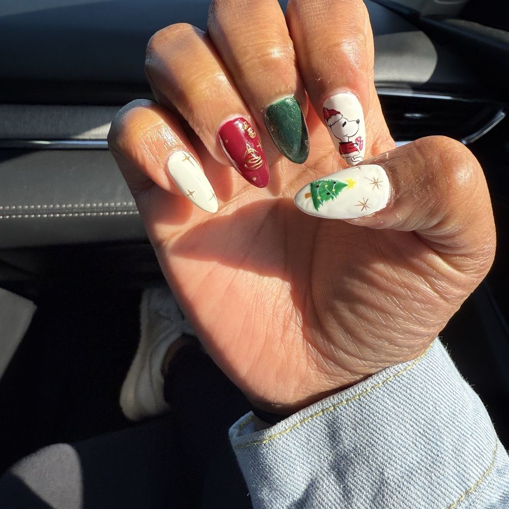 Nails by lauryyy - Nail Technicians Near Me