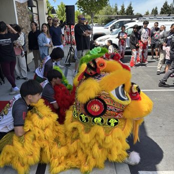 Com Tâm Bros - Vietnamese Near Me - Hayward, California