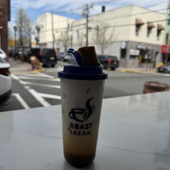 Roast & Cream - Carrot Cake Latte - Cafes Near Me - Union City, New Jersey