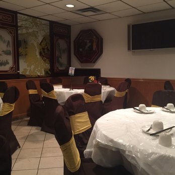 Furama Restaurant - Decor - Dim Sum Near Me - Chicago, Illinois