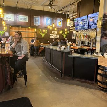 Double Shovel Cider - Interior - Cideries Near Me - Anchorage, Alaska