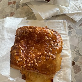 CoffeeDrunk - Ham and cheese croissant - Coffee & Tea Near Me - Long Beach, California