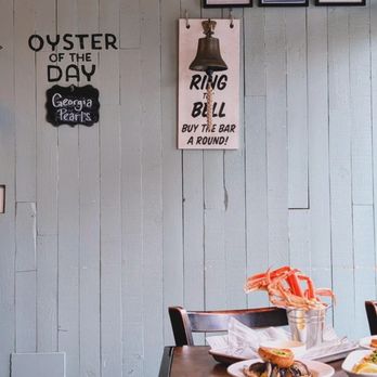 Harbour Oyster + Bar - Such a brilliant and homey place!! Seasonally outside or inside always a favourite place to hang about!! Every visit has been perfect - Cocktail Bars Near Me - Vancouver, British Columbia Harbour Oyster + Bar - Such a brilliant and homey place!! Seasonally outside or inside always a favourite place to hang about!! Every visit has been perfect - Cocktail Bars Near Me - Vancouver, British Columbia