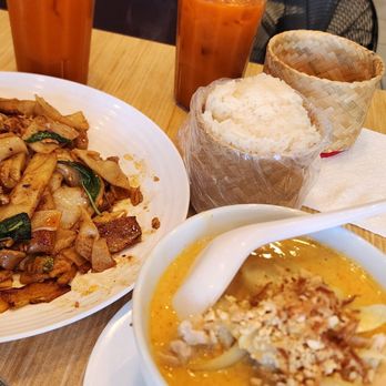 Supa Thai - Pad ki mao and curry - Thai Near Me - Kapolei, Hawaii Supa Thai - Pad ki mao and curry - Thai Near Me - Kapolei, Hawaii