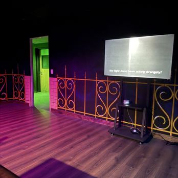 Off The Couch - Lobby area for game briefing - Escape Games Near Me - Fremont, California
