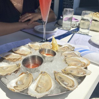 Neptune Oyster - Oysters!! - Seafood Near Me - Boston, Massachusetts