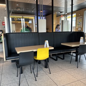 McDonald's - Sitting area. - Fast Food Near Me - Biloxi, Mississippi McDonald's - Sitting area. - Fast Food Near Me - Biloxi, Mississippi