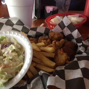 Pop's Raw Bar & Restaurant - Seafood Near Me - Buxton, North Carolina
