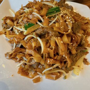 Delight Restaurant & BBQ - Stir Fry Beef Noodles - Barbeque Near Me - Markham, Ontario Delight Restaurant & BBQ - Stir Fry Beef Noodles - Barbeque Near Me - Markham, Ontario