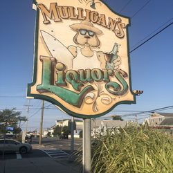 Mulligan's Liquor Store - Store sign