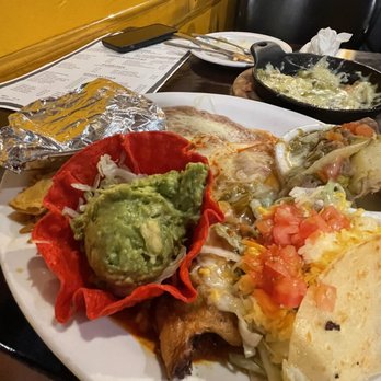 L & J Cafe - Combo plate - Mexican Near Me - El Paso, Texas L & J Cafe - Combo plate - Mexican Near Me - El Paso, Texas