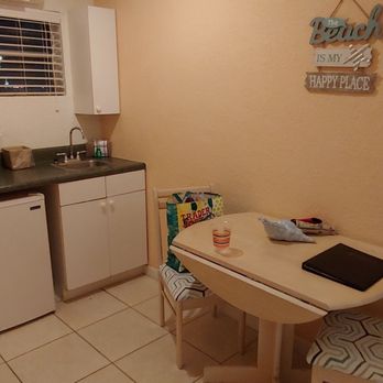 Blind Pass Resort - Hotels Near Me - St. Pete Beach, Florida Blind Pass Resort - Hotels Near Me - St. Pete Beach, Florida