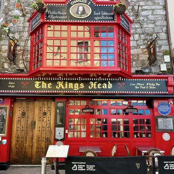 The Kings Head - Exterior - Pubs Near Me - Galway, G The Kings Head - Exterior - Pubs Near Me - Galway, G