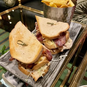 Stables Bar - Club sandwich and chips - Lounges Near Me - London, XGL Stables Bar - Club sandwich and chips - Lounges Near Me - London, XGL