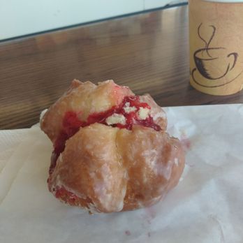 Henry's Donuts - Coffee & Tea Near Me - Everett, Washington Henry's Donuts - Coffee & Tea Near Me - Everett, Washington