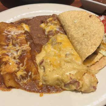 Abuelo's Mexican Restaurant - Lunch Combo: Cheese Enchilada and Crispy Taco Stuffed with Seasoned Ground Beef Papas con Chile instead of rice - OMG! - Mexican Near Me - Katy, Texas Abuelo's Mexican Restaurant - Lunch Combo: Cheese Enchilada and Crispy Taco Stuffed with Seasoned Ground Beef Papas con Chile instead of rice - OMG! - Mexican Near Me - Katy, Texas