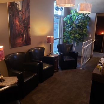 Right Way Massage - Waiting room - Massage Therapy Near Me - Denver, Colorado Right Way Massage - Waiting room - Massage Therapy Near Me - Denver, Colorado