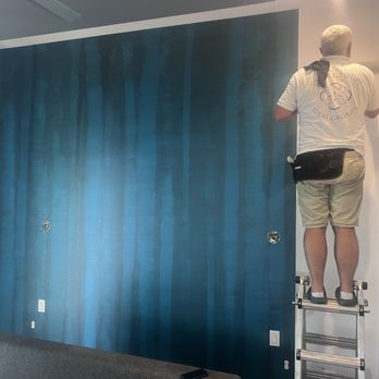 IG  Wall Decor - Rusan adding the final panel ... - Wallpapering Near Me