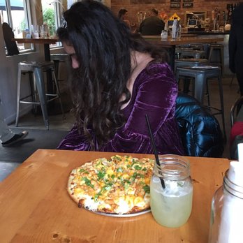 Sammy G's - Buffalo Mac pizza & a margarita - Pizza Near Me - San Jose, California