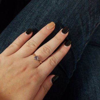 Queen Bee Nails and Spa - Over two weeks and as you can see there are no chips and still not peeling up! Thank you Ann! (Oct. 30) - Nail Salons Near Me - Brighton, Massachusetts