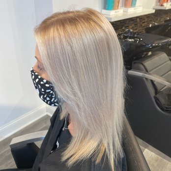 The Pink Sweet - Hair Stylists Near Me - Chicago, Illinois The Pink Sweet - Hair Stylists Near Me - Chicago, Illinois