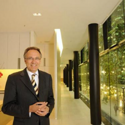 Dr. med. Andreas Zarth