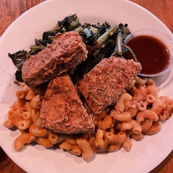 Hogtown Vegan - The Southern Combo - Vegan Near Me - Toronto, Ontario Hogtown Vegan - The Southern Combo - Vegan Near Me - Toronto, Ontario