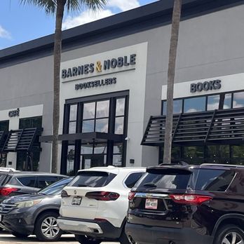 Barnes & Noble - Bookstores Near Me - Houston, Texas