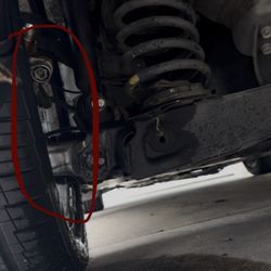Les Schwab Tire Center - Before the "hose" got fixed. They let me leave like this btw